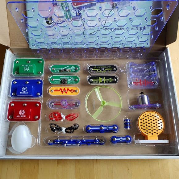 Elenco Snap Circuits Jr. Select 130+ Projects Science Learning Toy - Picture 6 of 11